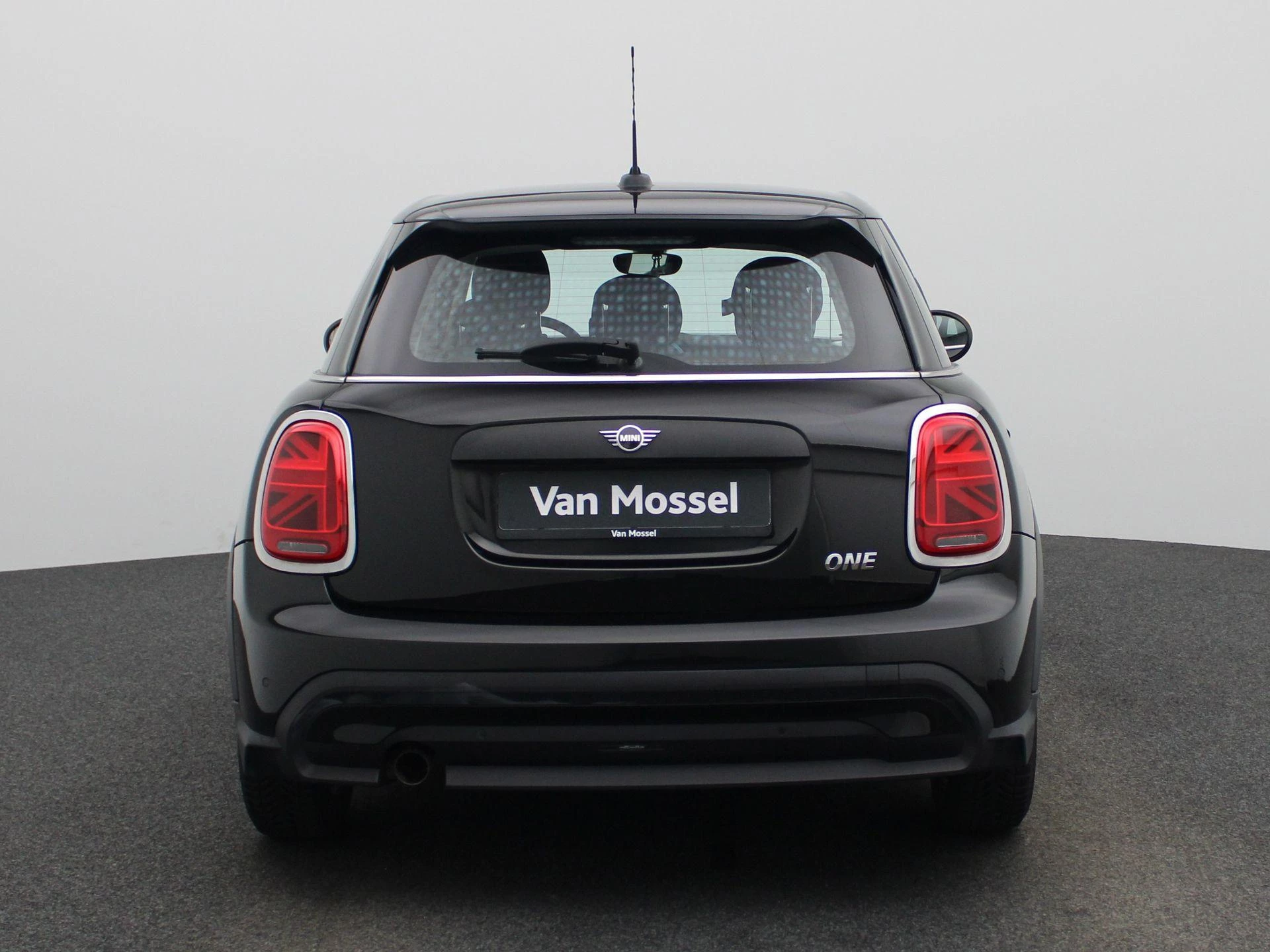 MINI-One-image-4