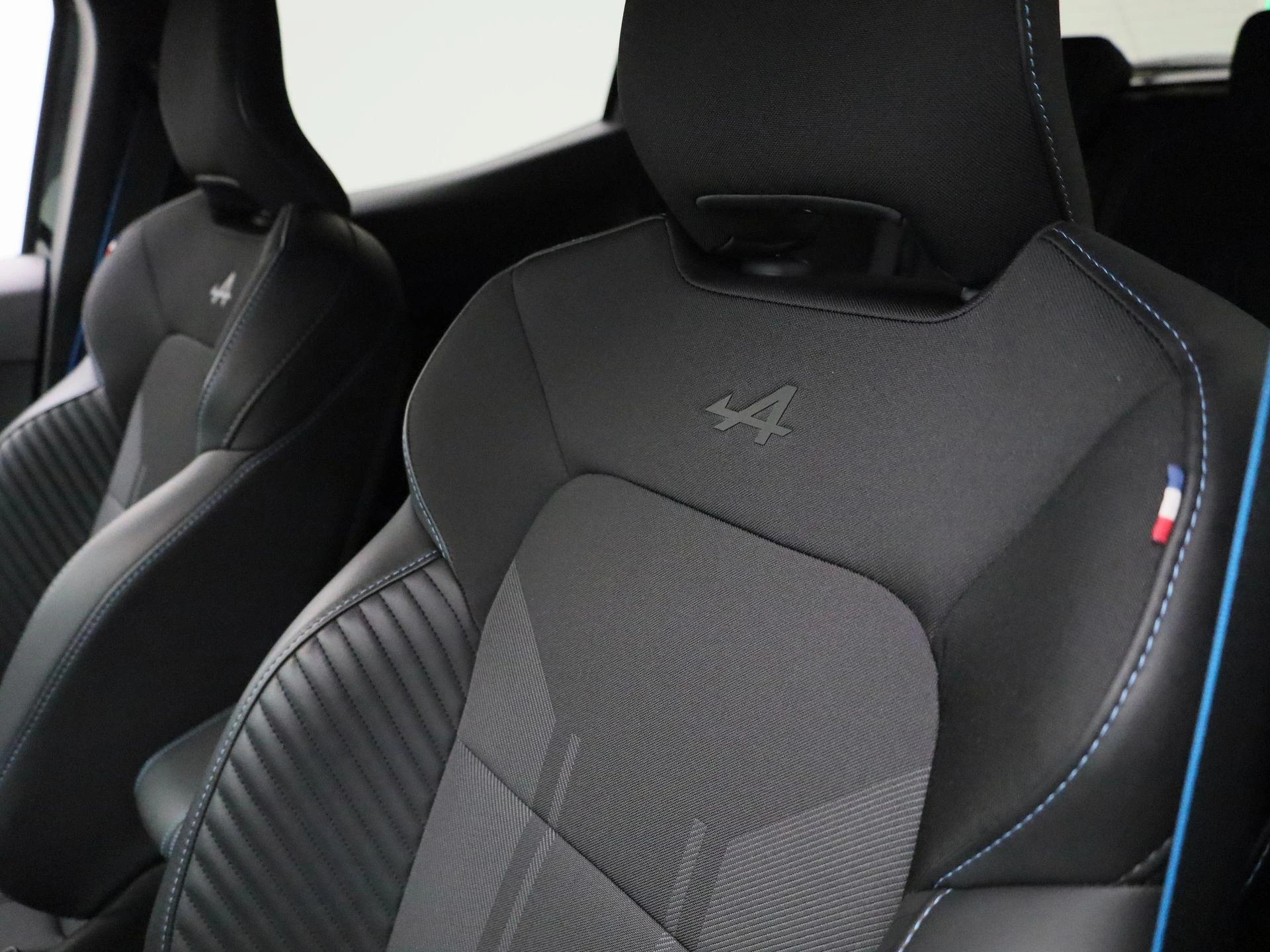 Renault-Clio-image-33