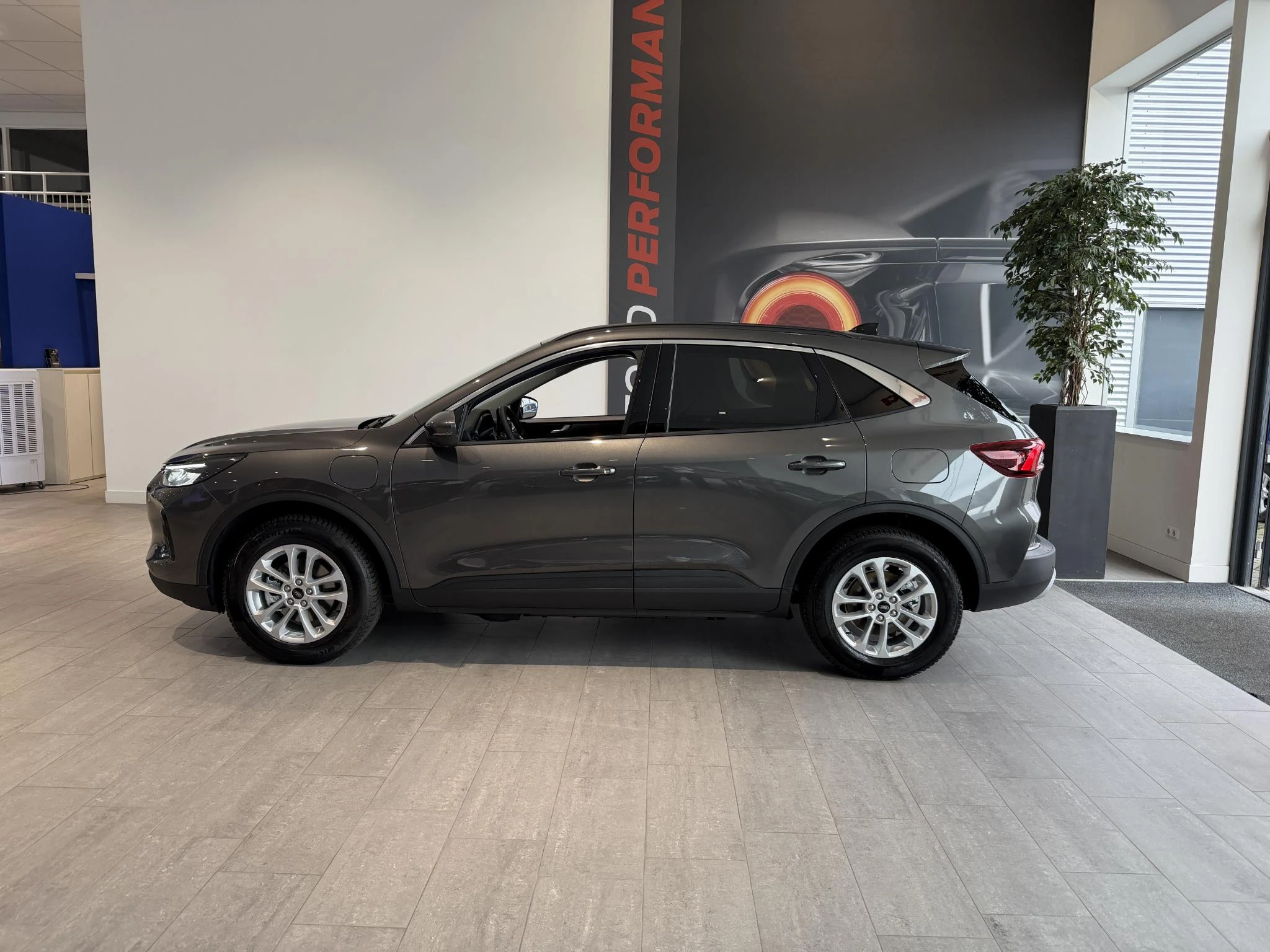 Ford-Kuga-image-1