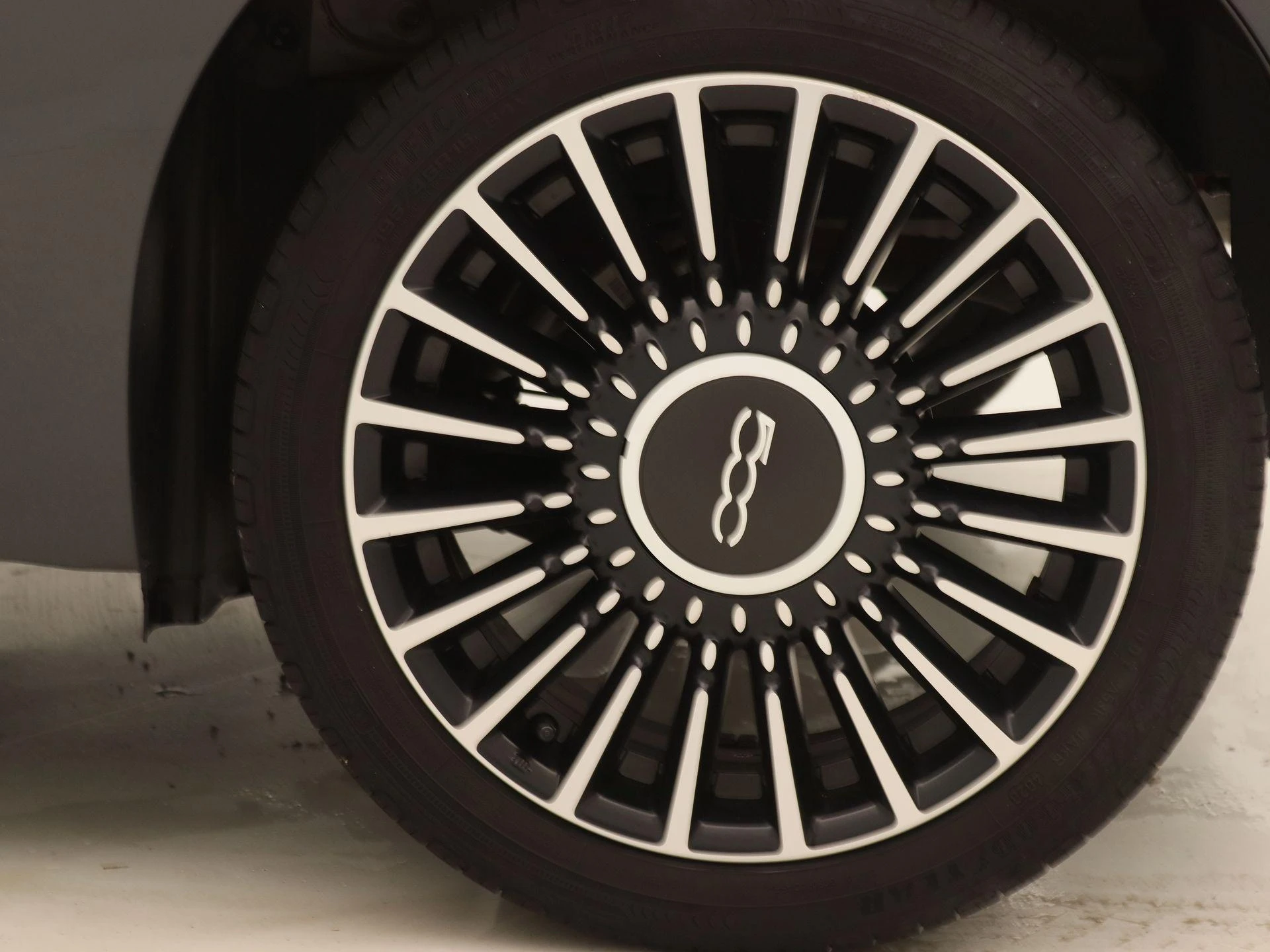 Fiat 500 1.0 Hybrid Launch Edition