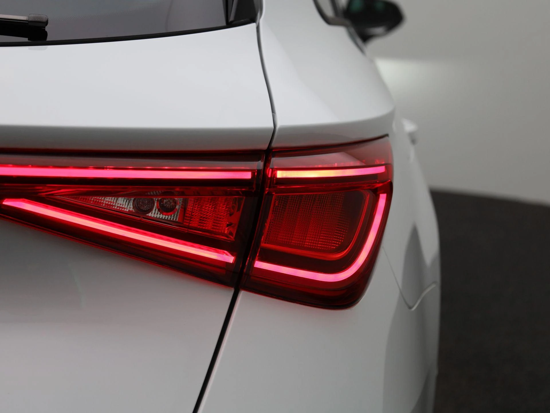 SEAT Leon Sportstourer 1.5 TSI e-Hybrid FR Business