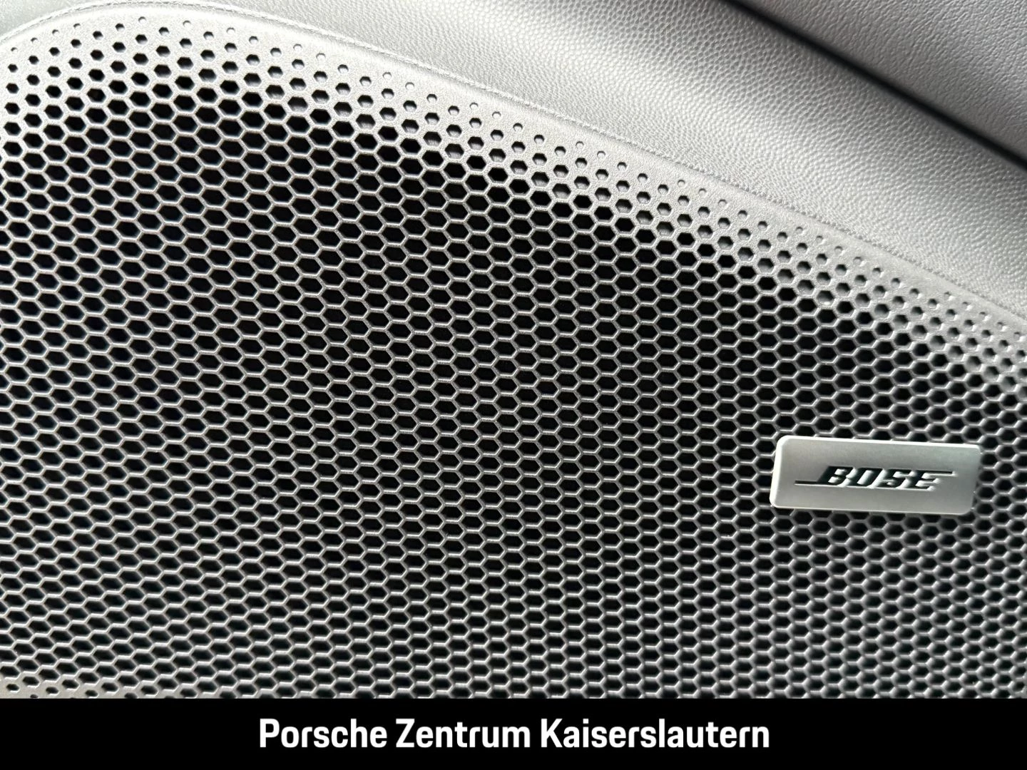 Porsche Macan Turbo 22-Zoll Rückfahrkamera LED-Matrix turbo