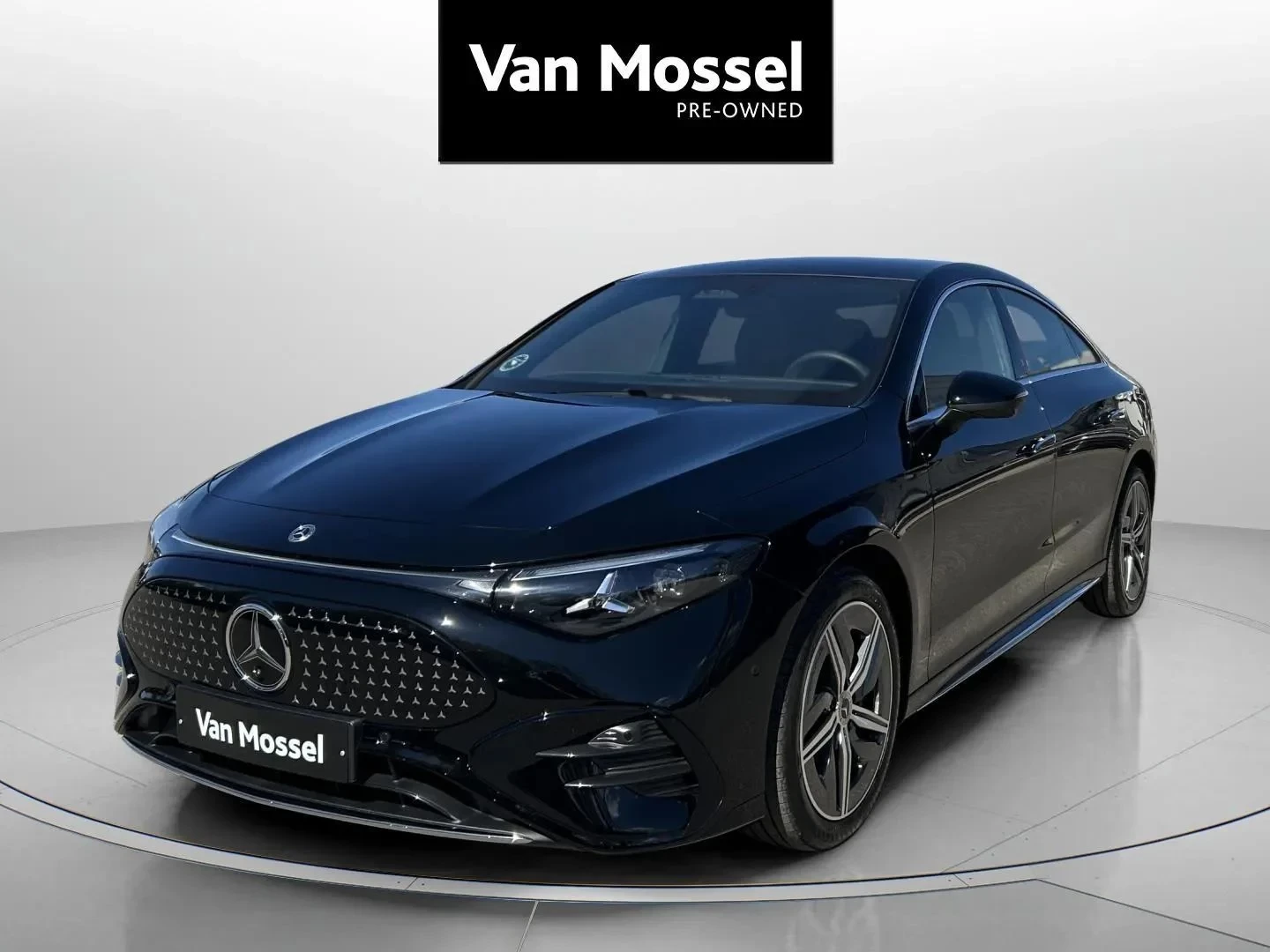 Mercedes-Benz-CLA-image-0