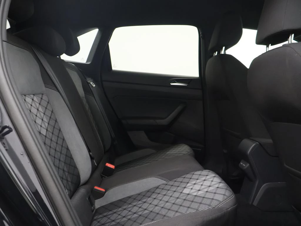 Volkswagen Taigo Taigo R-Line Business 1.0TSI 110PK *AUTOMAAT*TREKHAAK*PDC*CAMERA*ACC*APP-CONNECT*..*