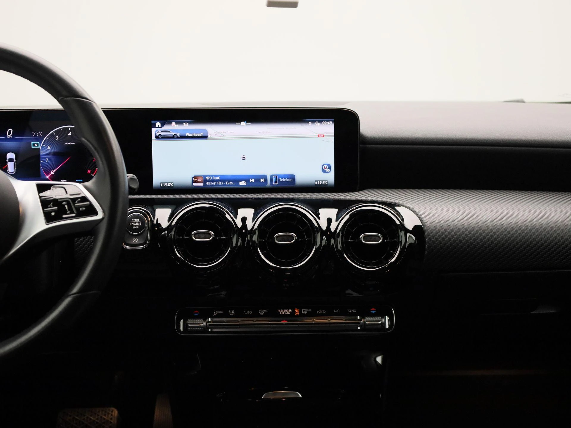 Mercedes-Benz-A-Klasse-image-8