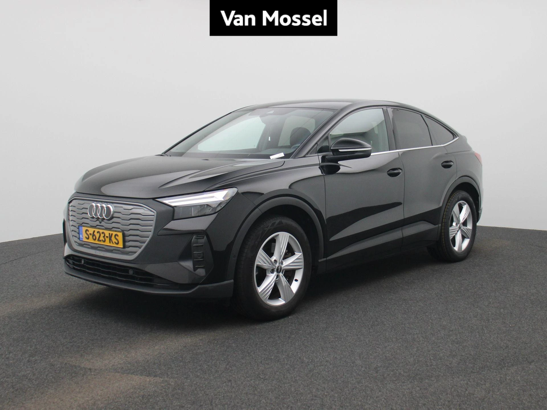 Audi-Q4 Sportback e-tron-image-0