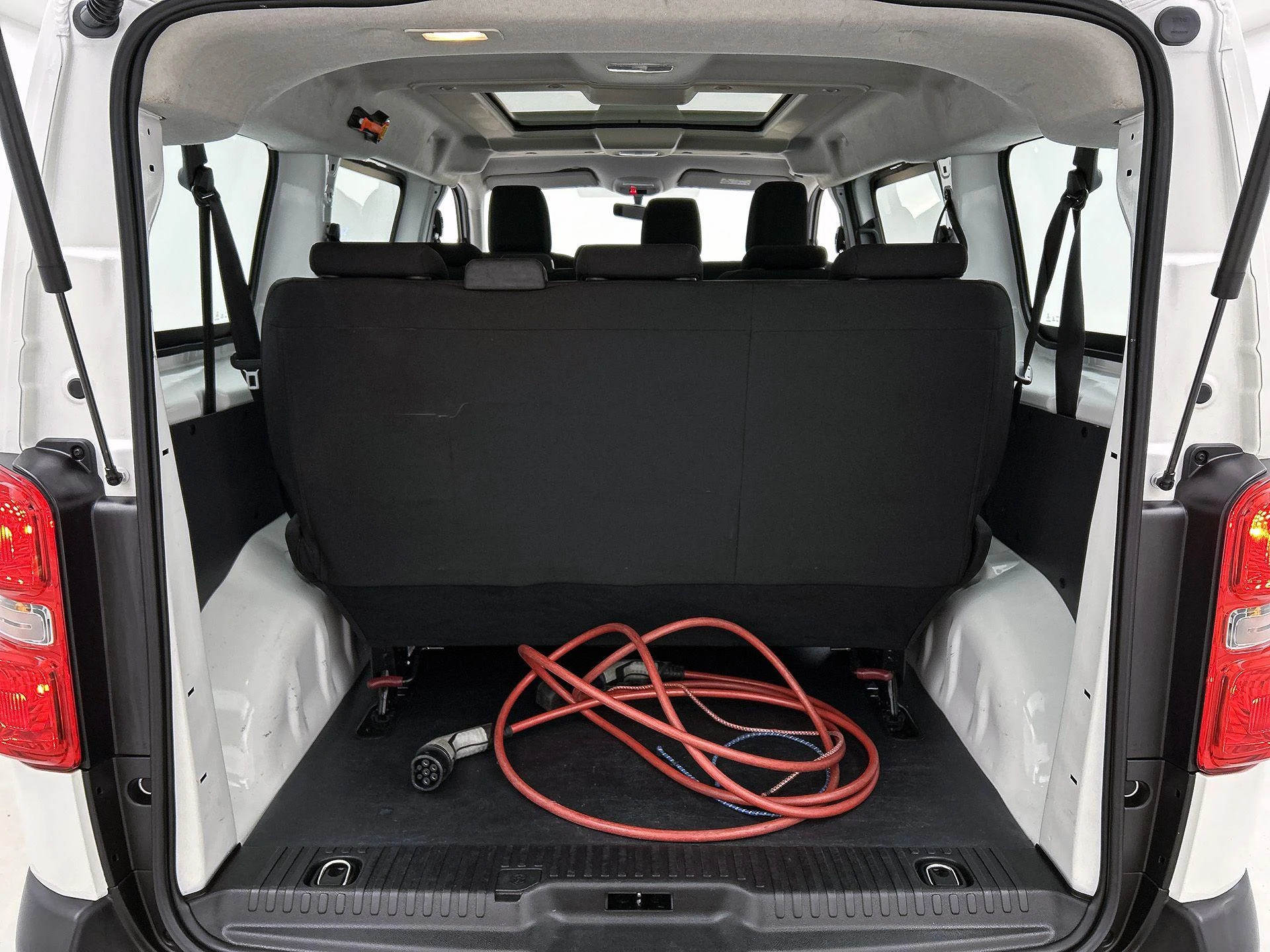 Opel-Vivaro-e-image-17