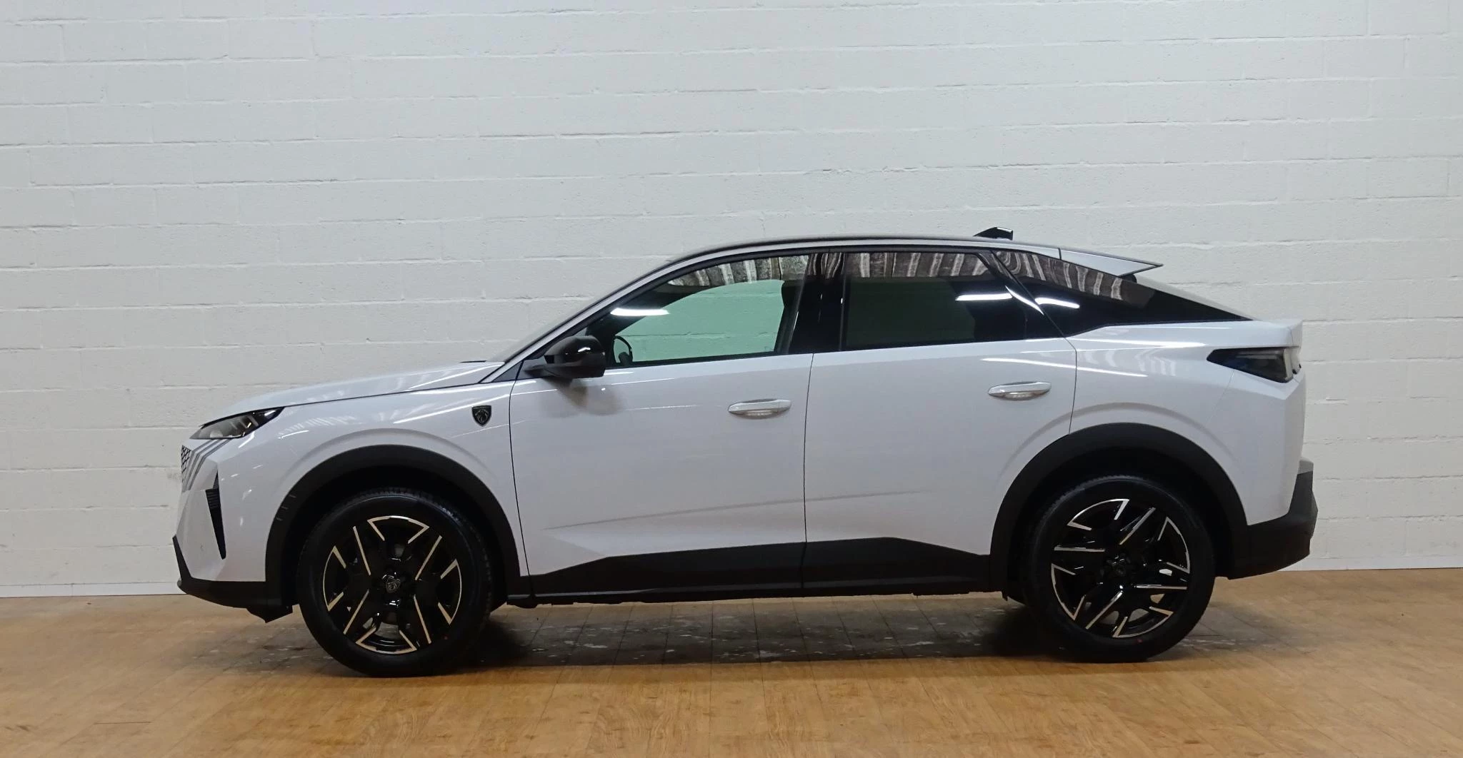 Peugeot 3008 1.2 HYBRID 145 e-DSC6 GT+pano dak