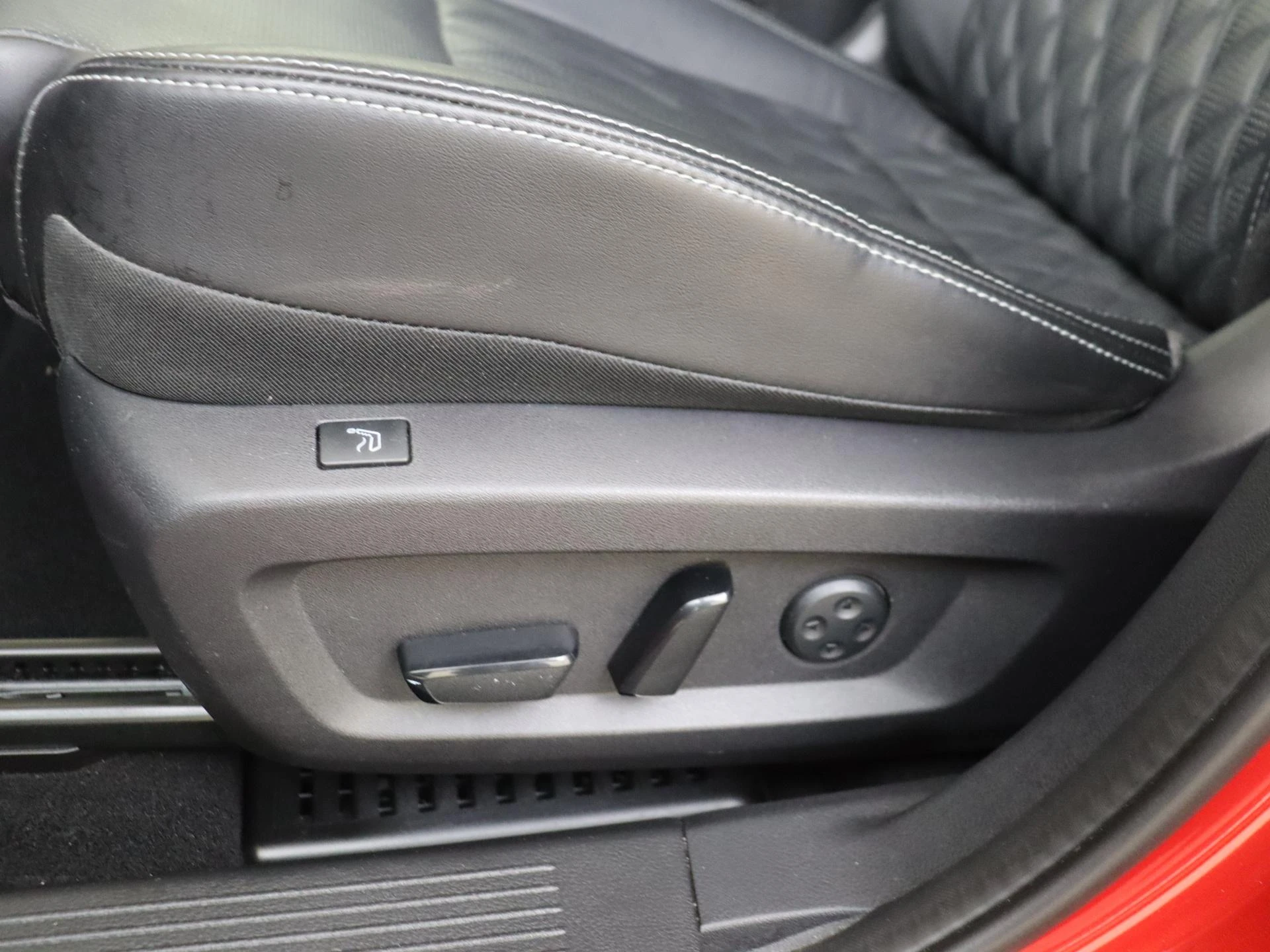 Nissan-QASHQAI-image-26