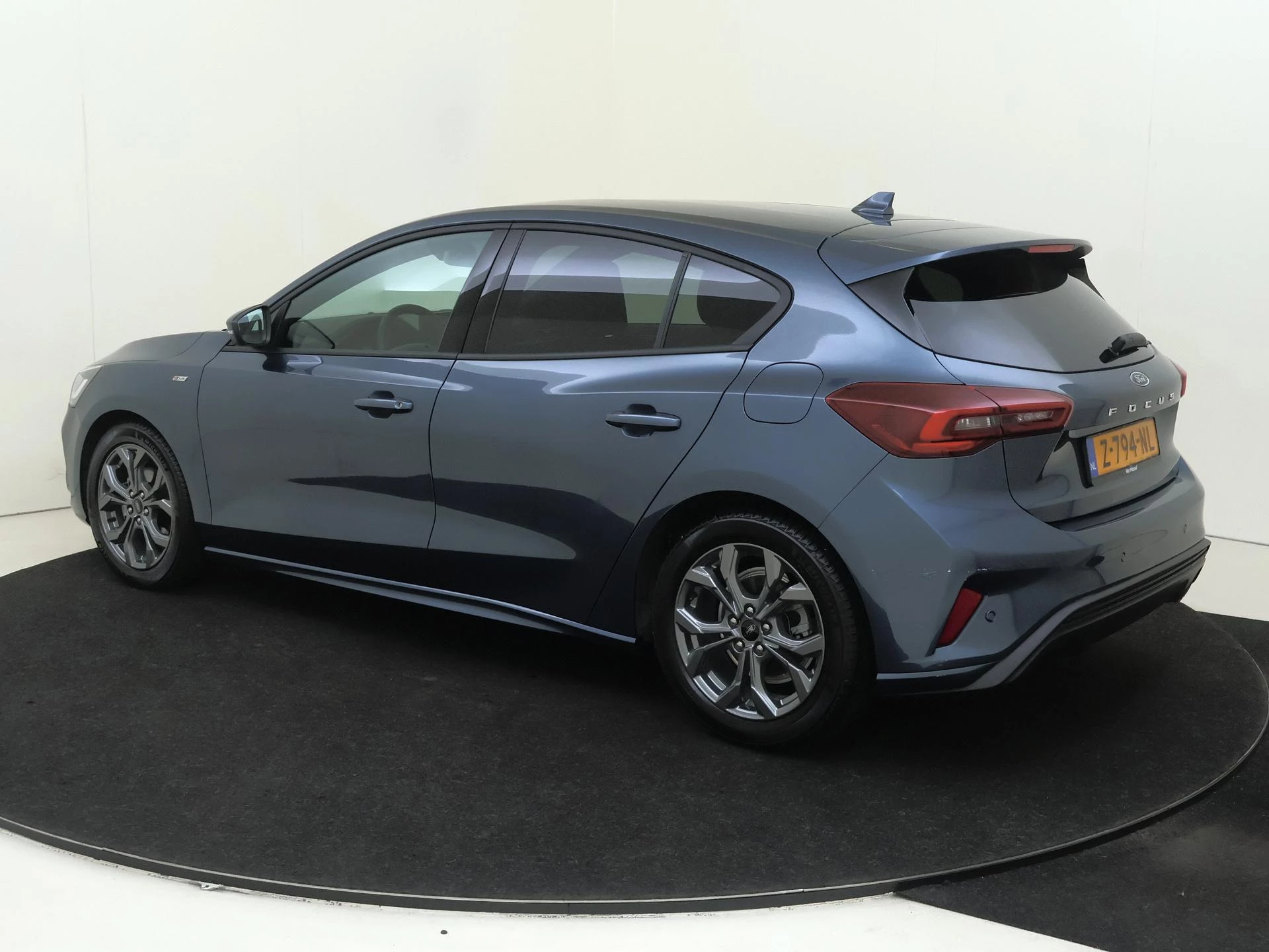 Ford-Focus-image-2