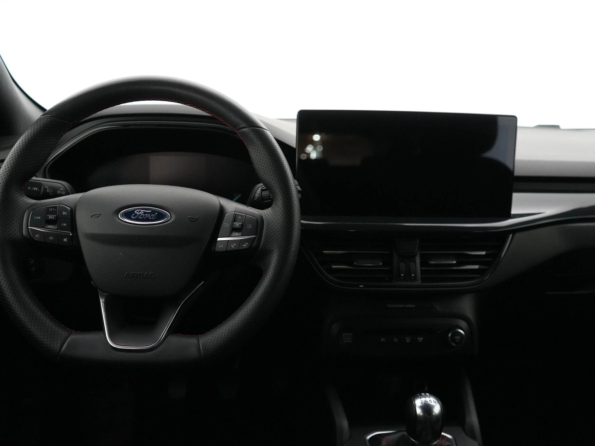 Ford Focus Clipper 1.0i EcoBoost MHEV 92kW ST-Line