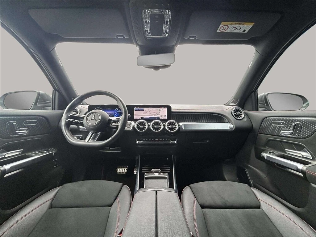 Mercedes-Benz-EQB-image-12