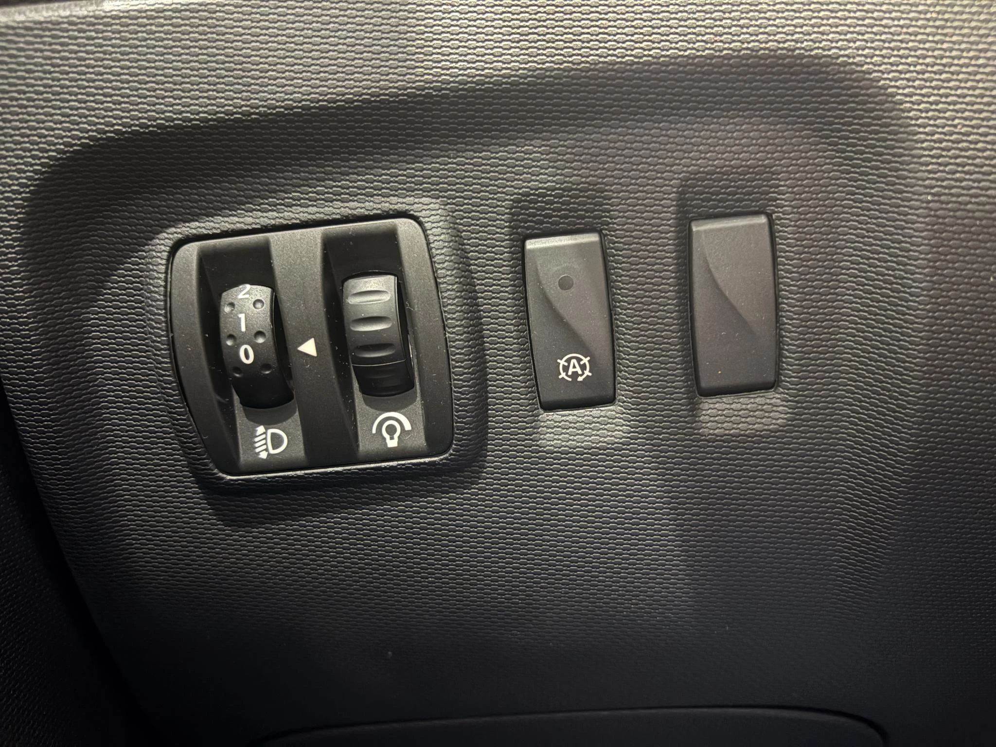 Renault-Captur-image-18