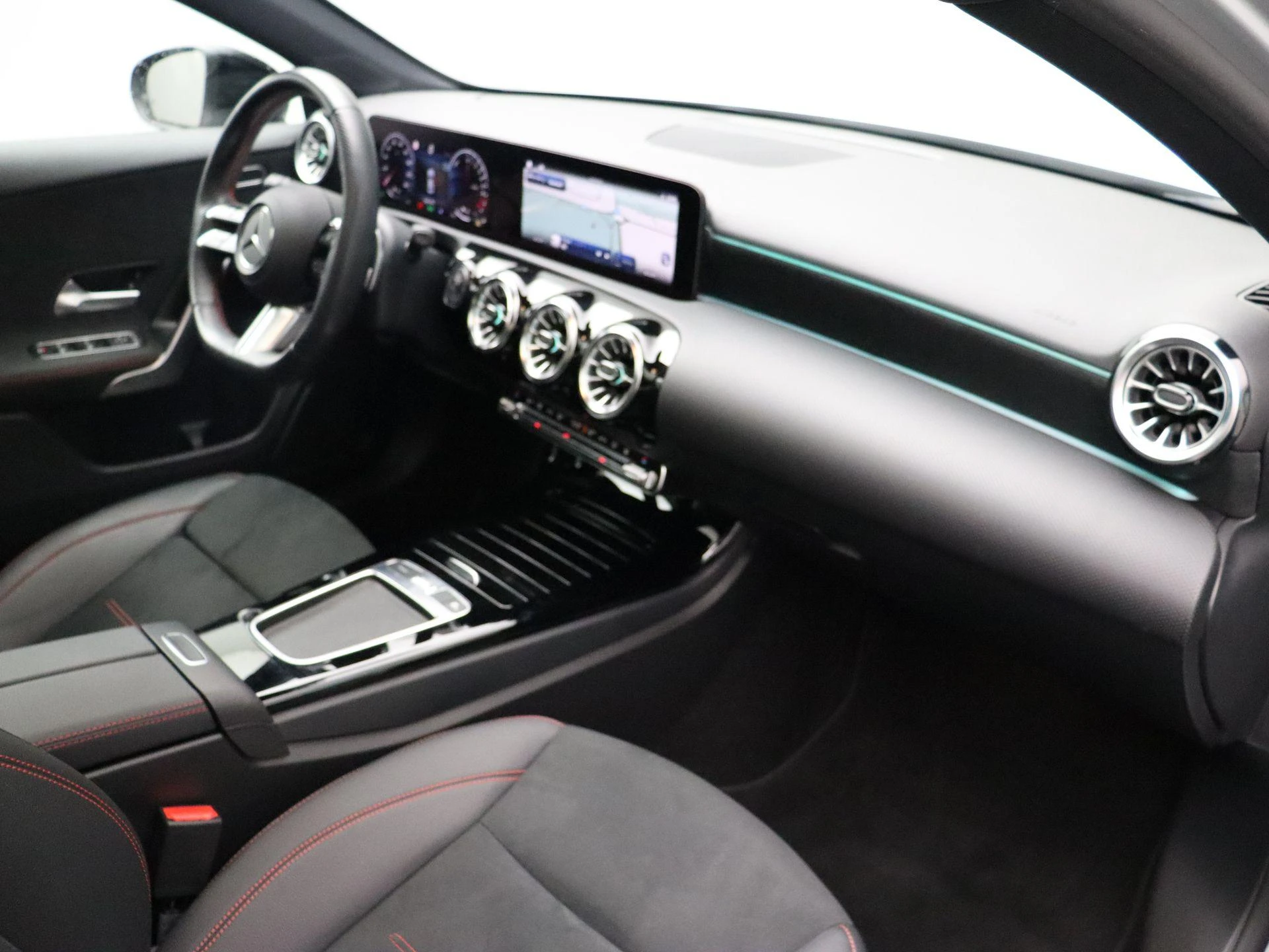 Mercedes-Benz-Classe A-image-28