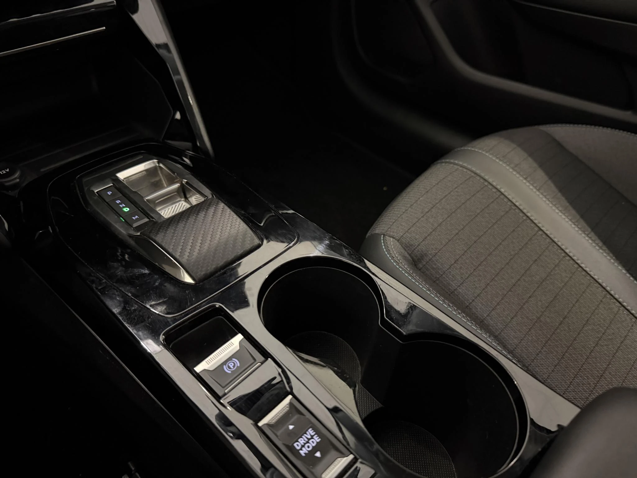 Peugeot-208-image-15