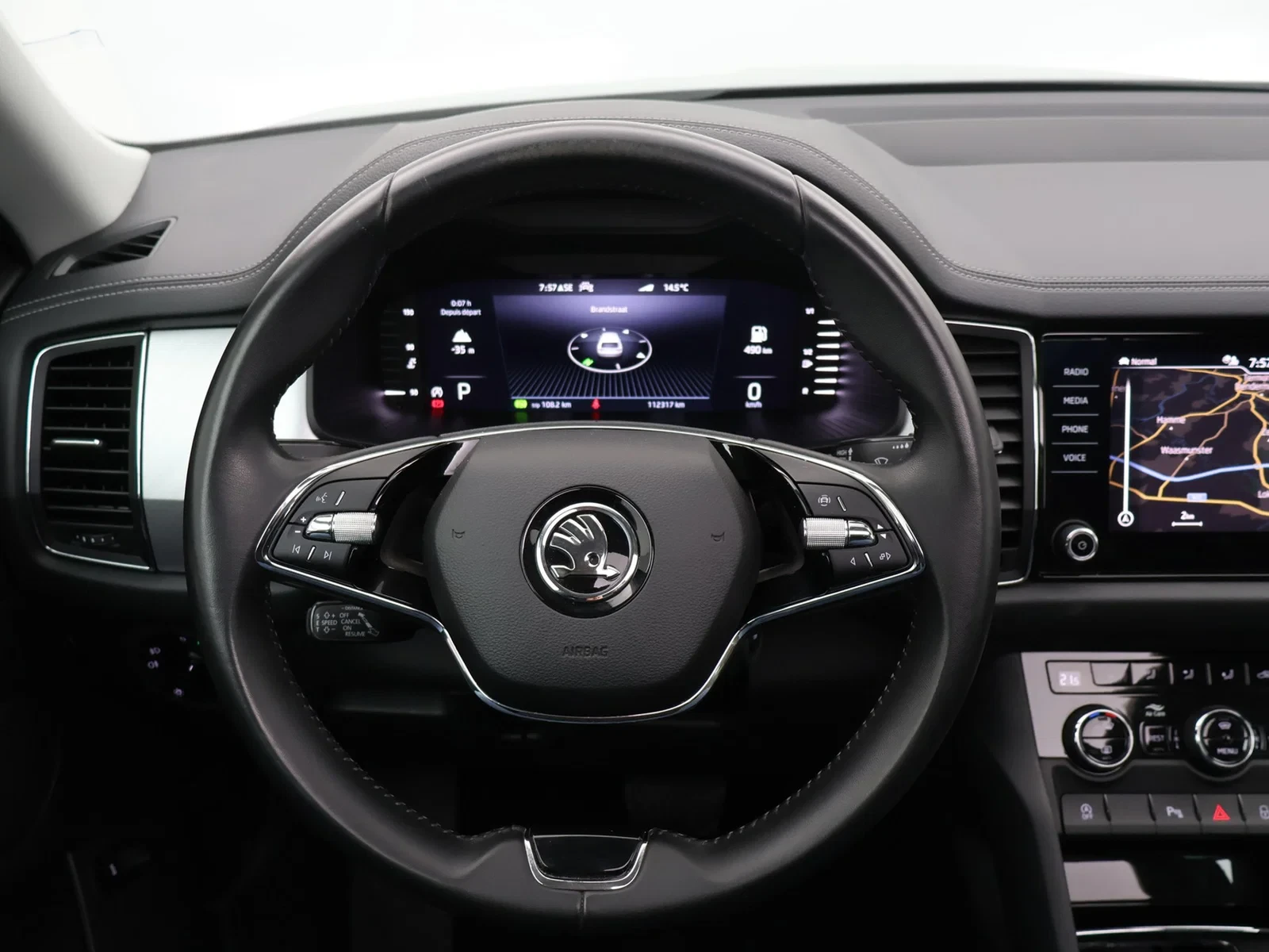 Škoda Kodiaq Kodiaq Clever 1.5TSI 150PK *AUTOMAAT*¨PANODAK*TREKHAAK*LEDER*CAMERA*PDC*CRUISE*NAVI*...*