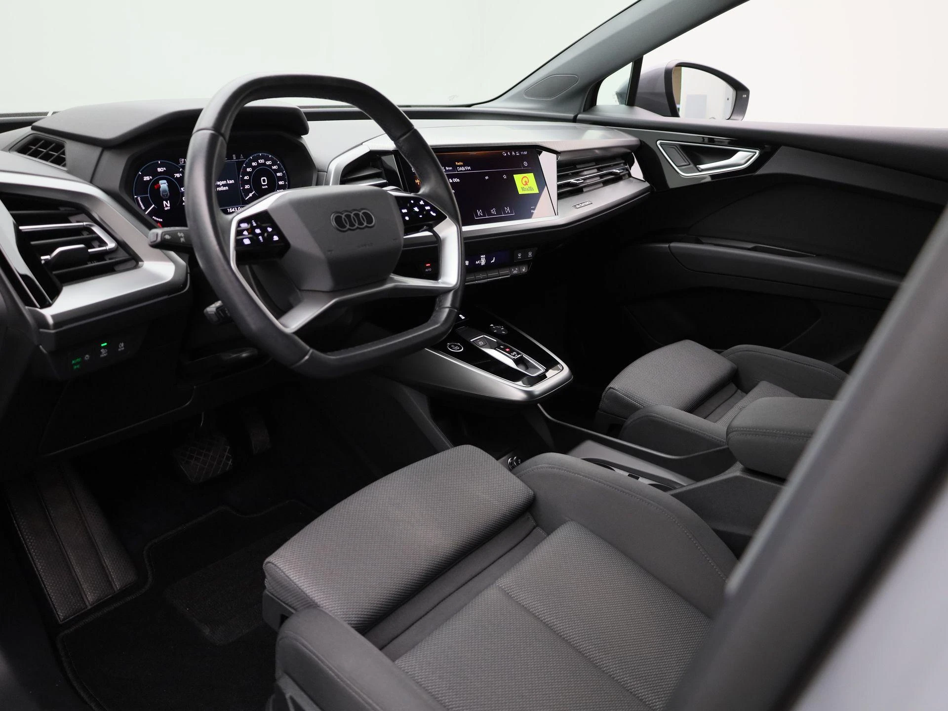 Audi-Q4 e-tron-image-17
