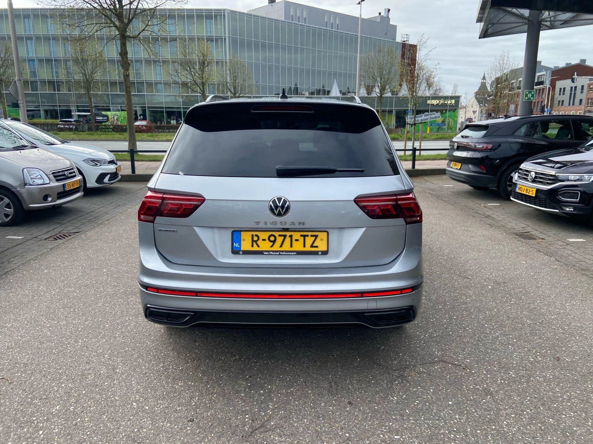 Volkswagen Tiguan Allspace 1.5 TSI R-Line Business+ 7p.