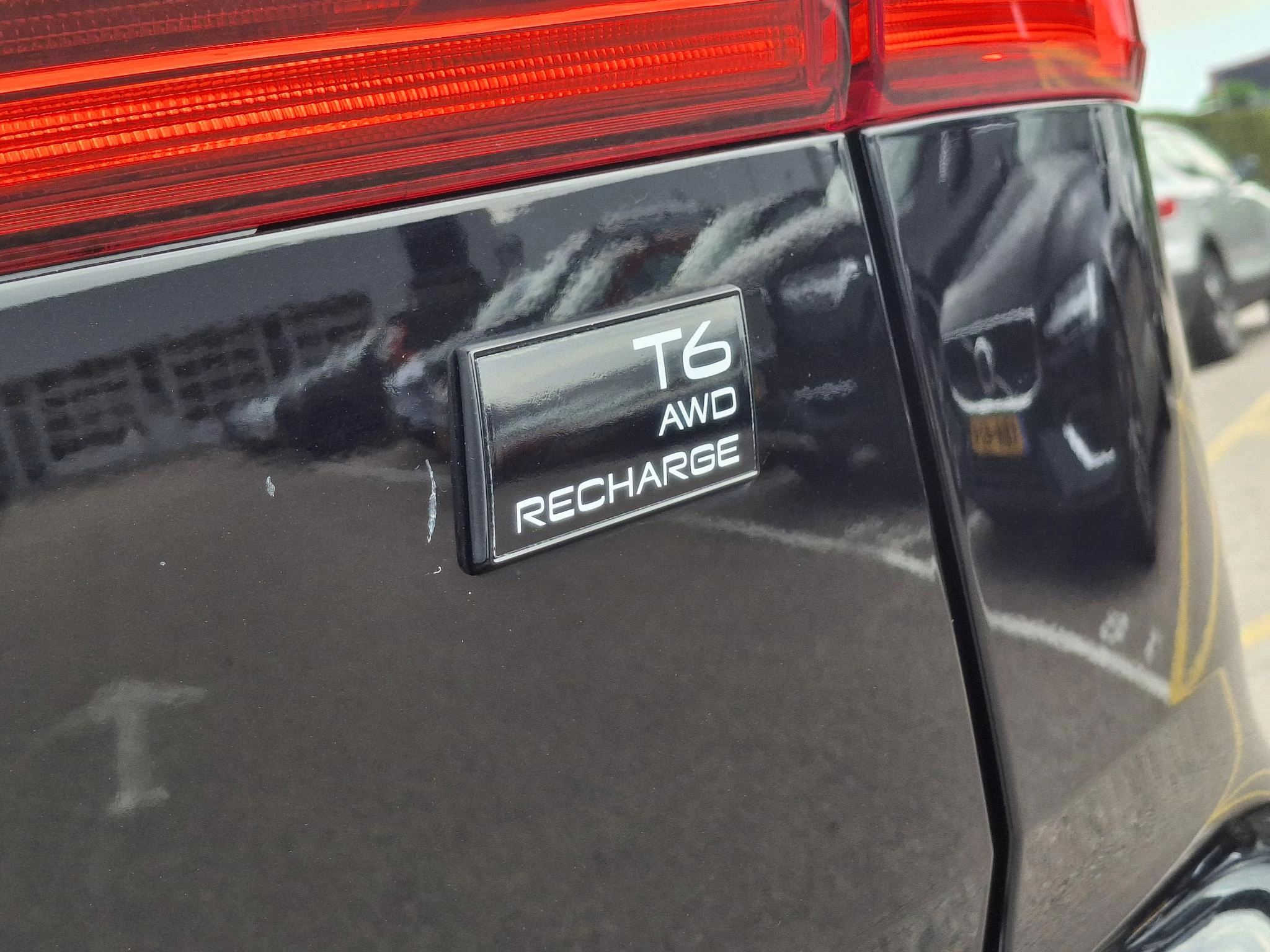 Volvo XC60 T6 Plug-in hybrid AWD Plus Black Edition