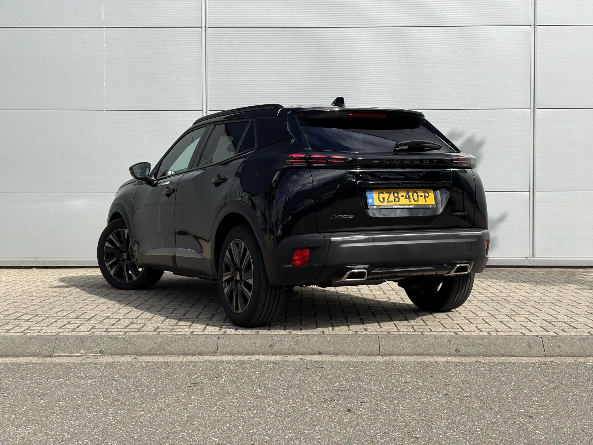 Peugeot 2008 1.2 Hybrid 136 GT