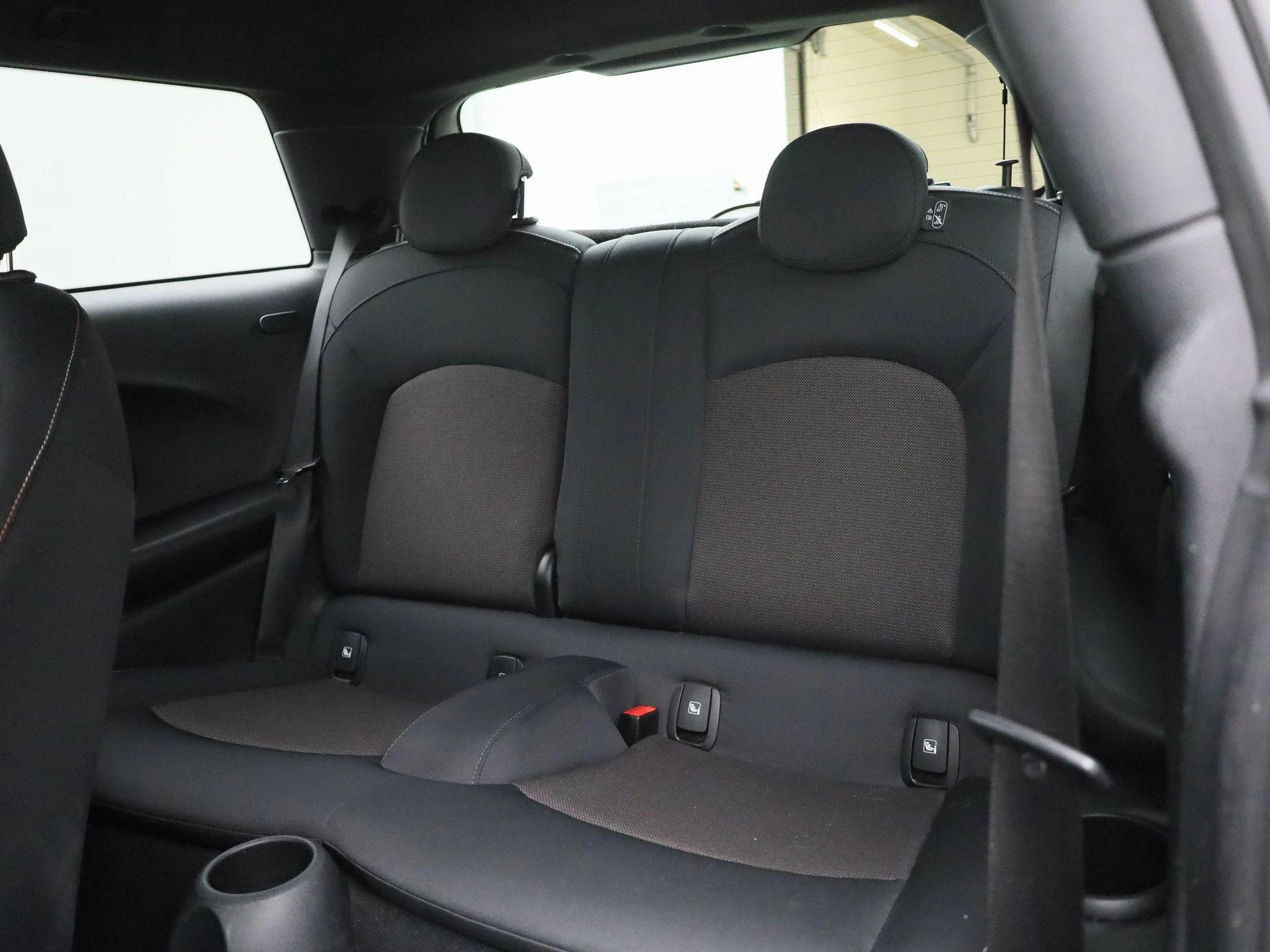 MINI-Cooper-image-11