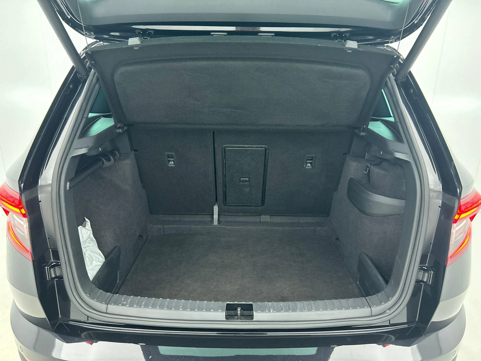 Škoda Karoq 1.5 TSI ACT Sportline Business