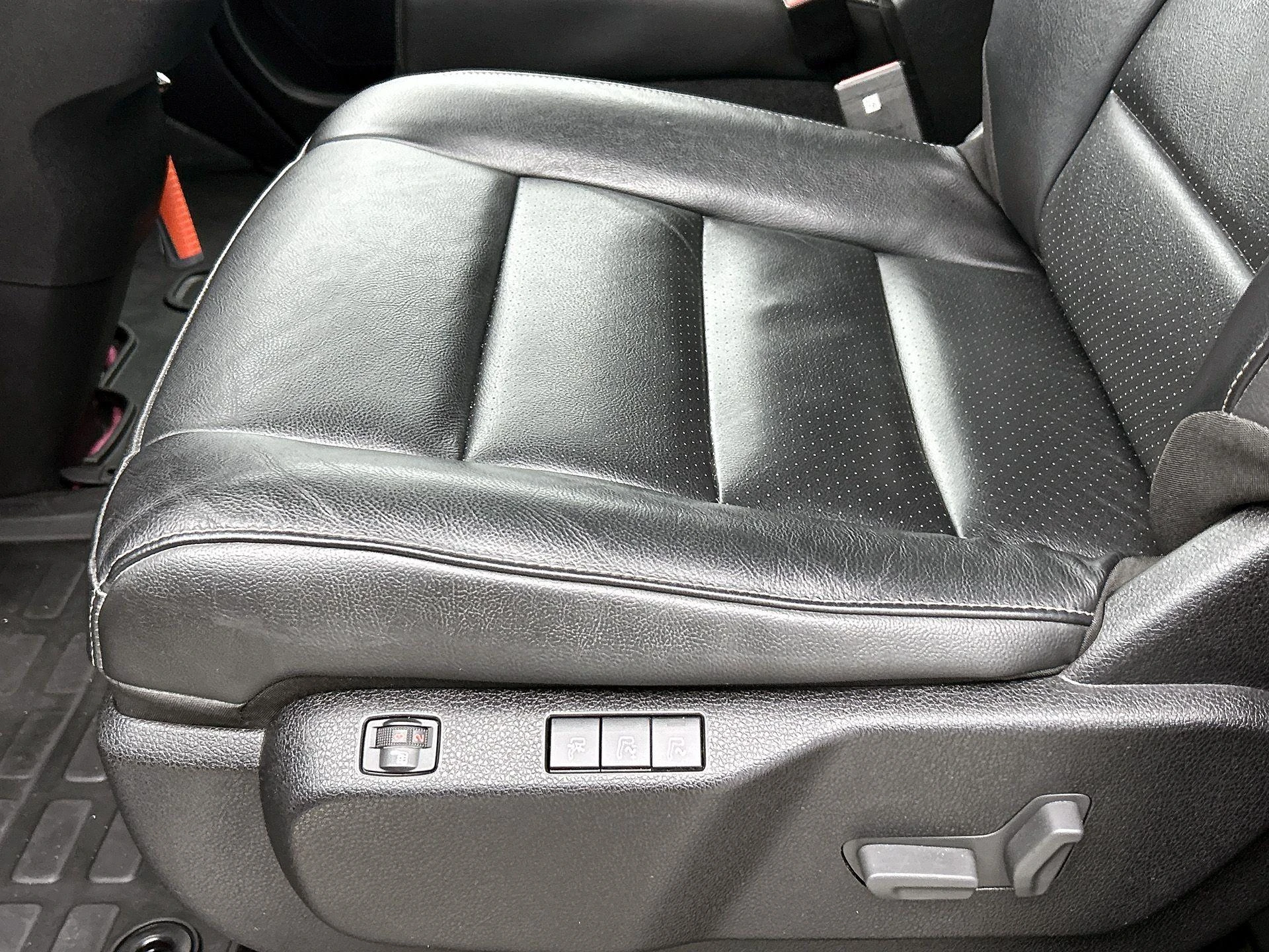 Opel-Vivaro-image-23