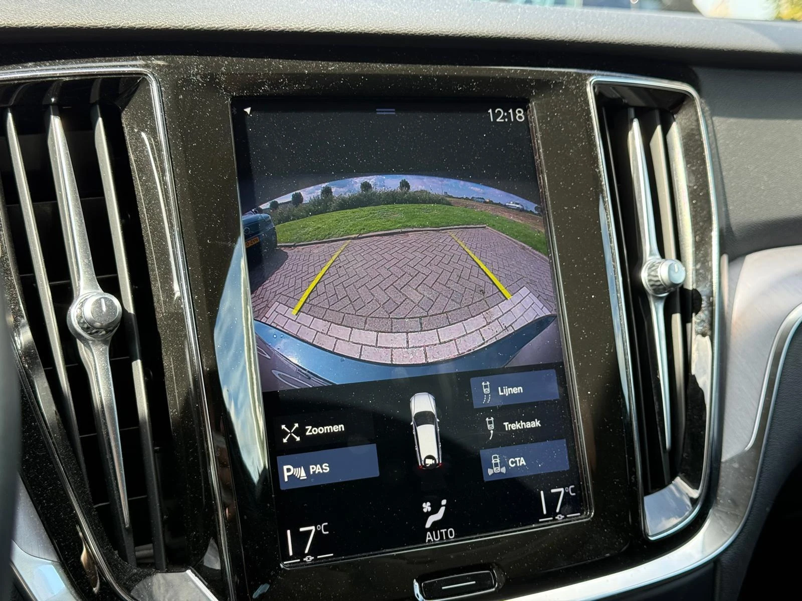 Volvo-V60-image-24