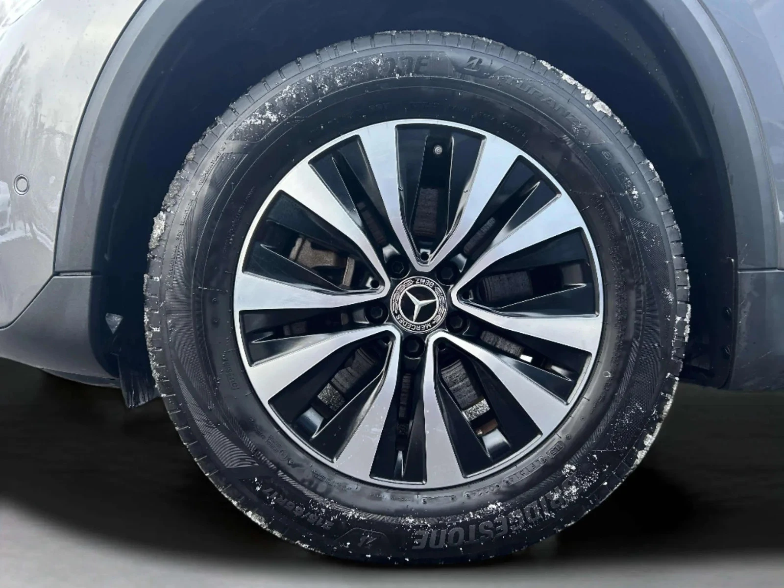 Mercedes-Benz-GLA-image-8