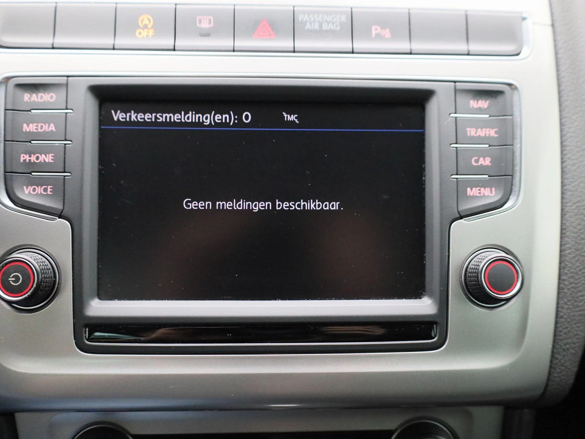 Volkswagen-Polo-image-19