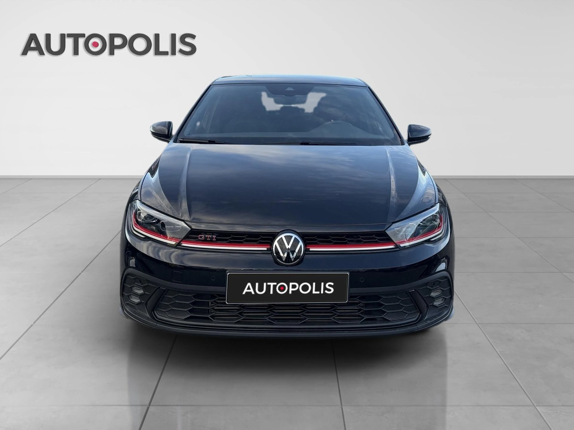 Volkswagen-Polo-image-4