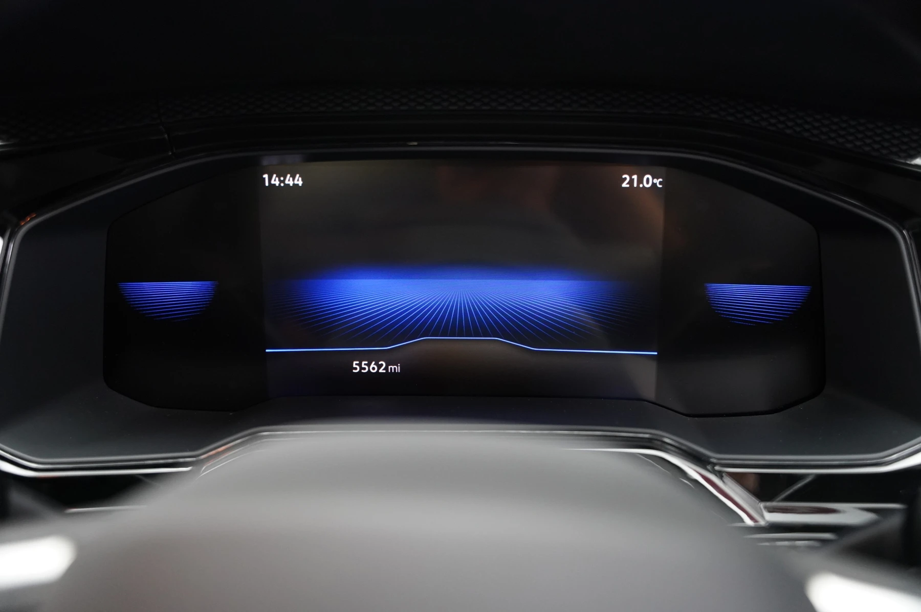 Volkswagen-Polo-image-7