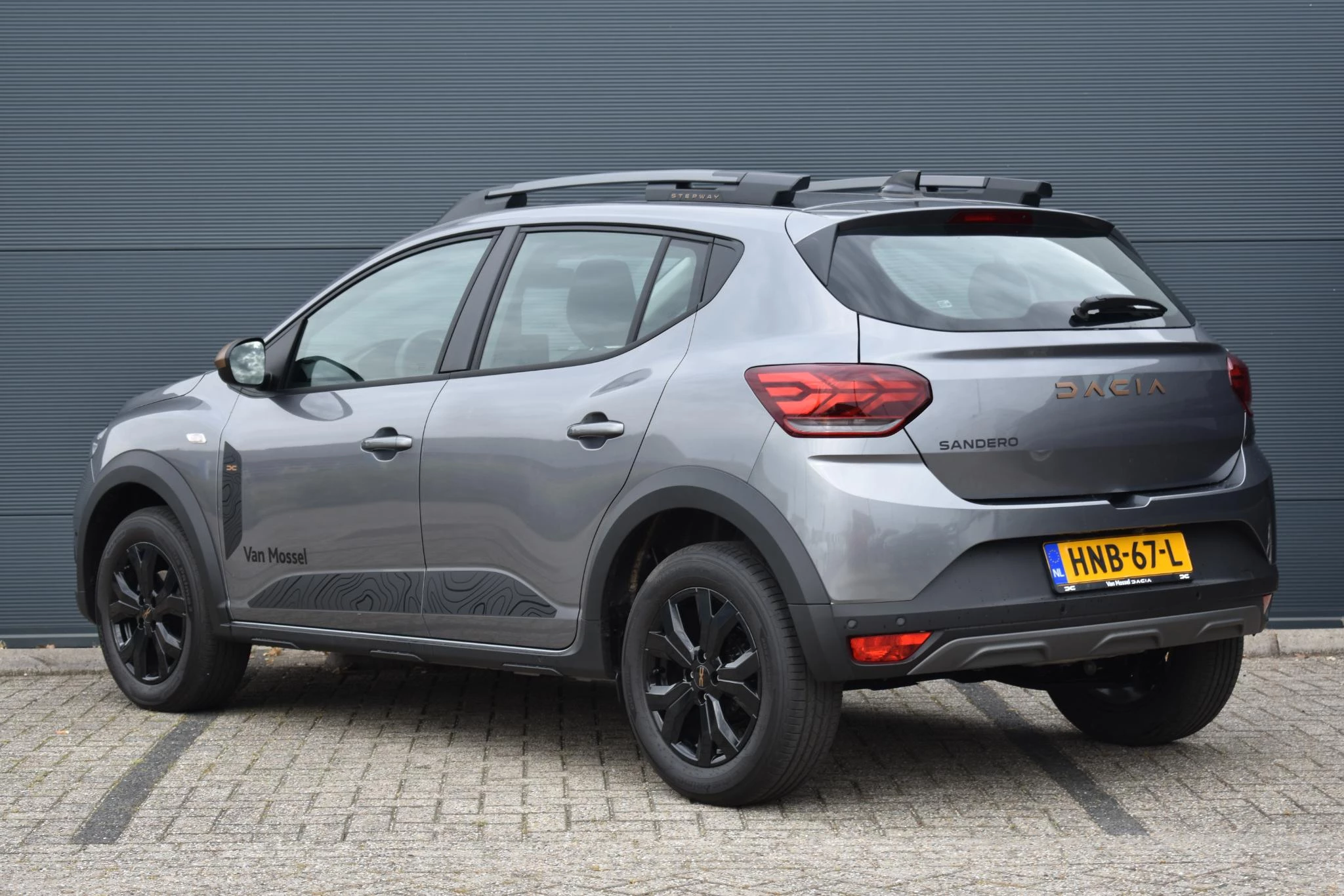 Dacia-Sandero Stepway-image-5