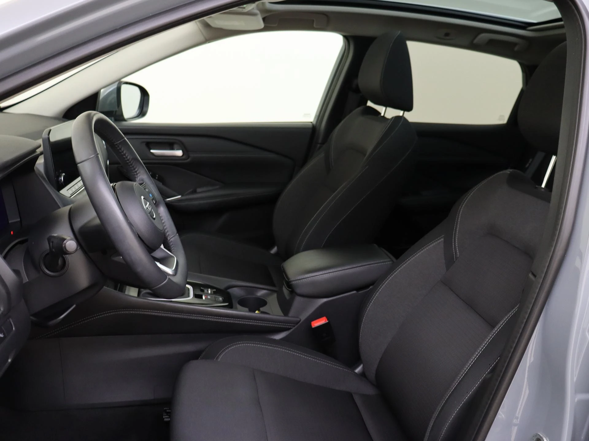 Nissan-QASHQAI-image-14