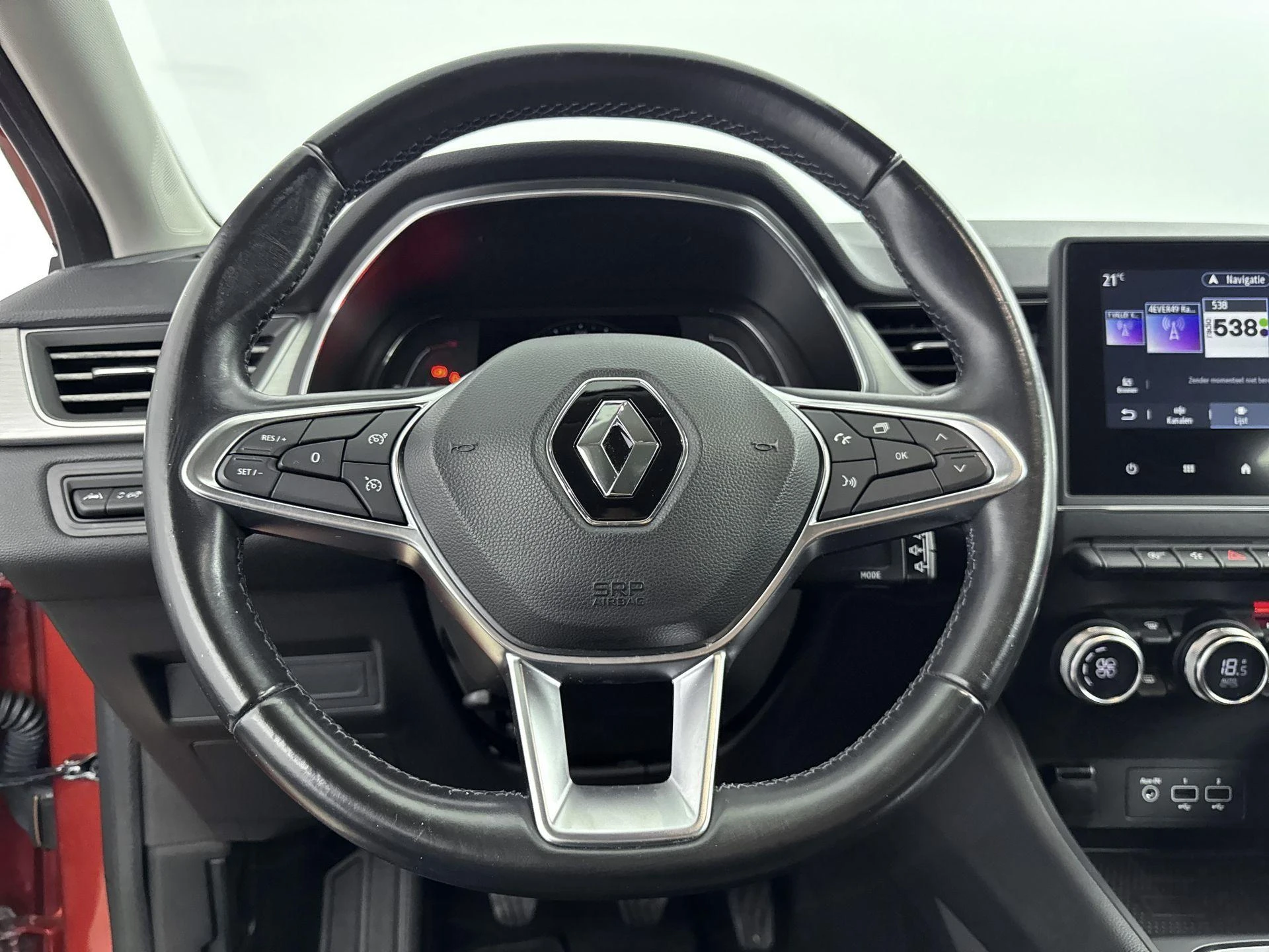 Renault-Captur-image-24