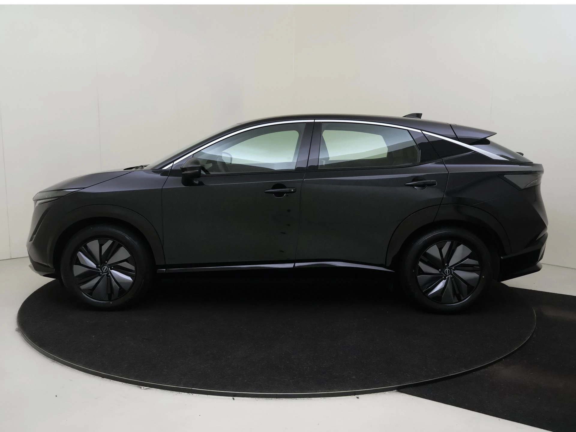 Nissan-ARIYA-image-0