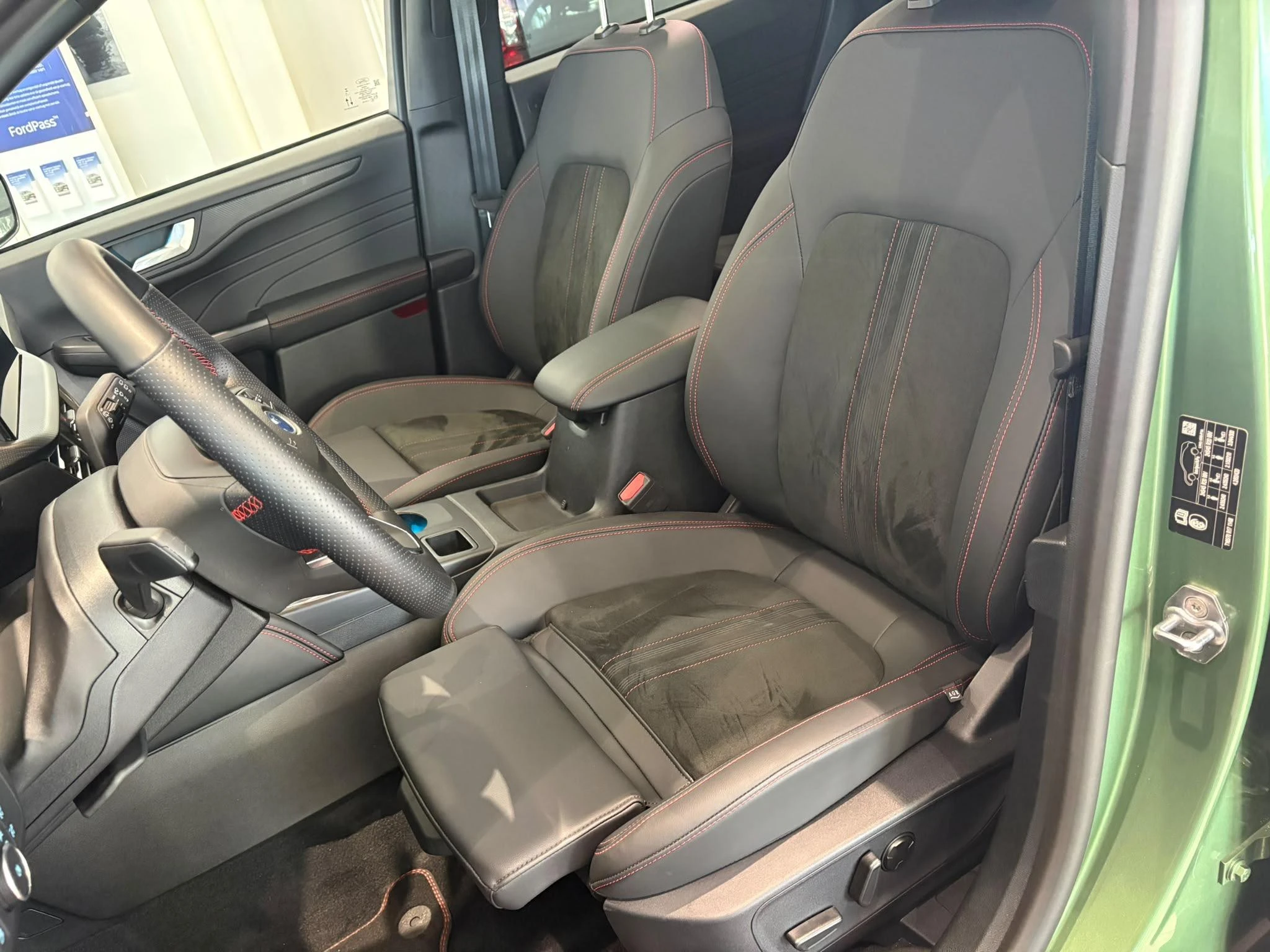 Ford-Kuga-image-11