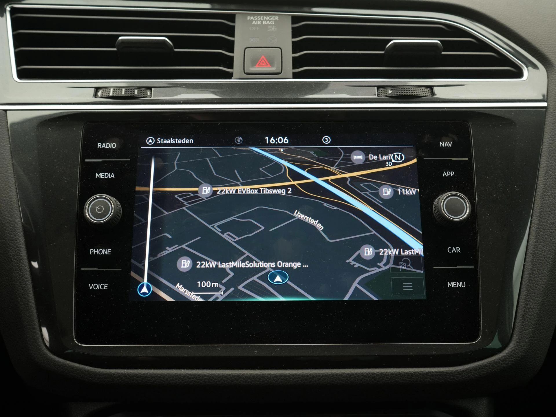 Volkswagen-Tiguan-image-14