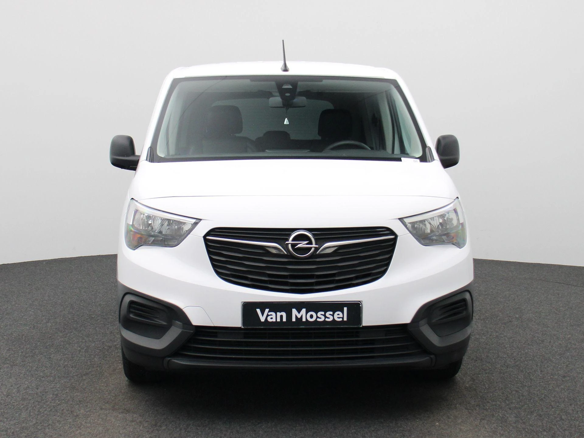 Opel-Combo Life-image-3