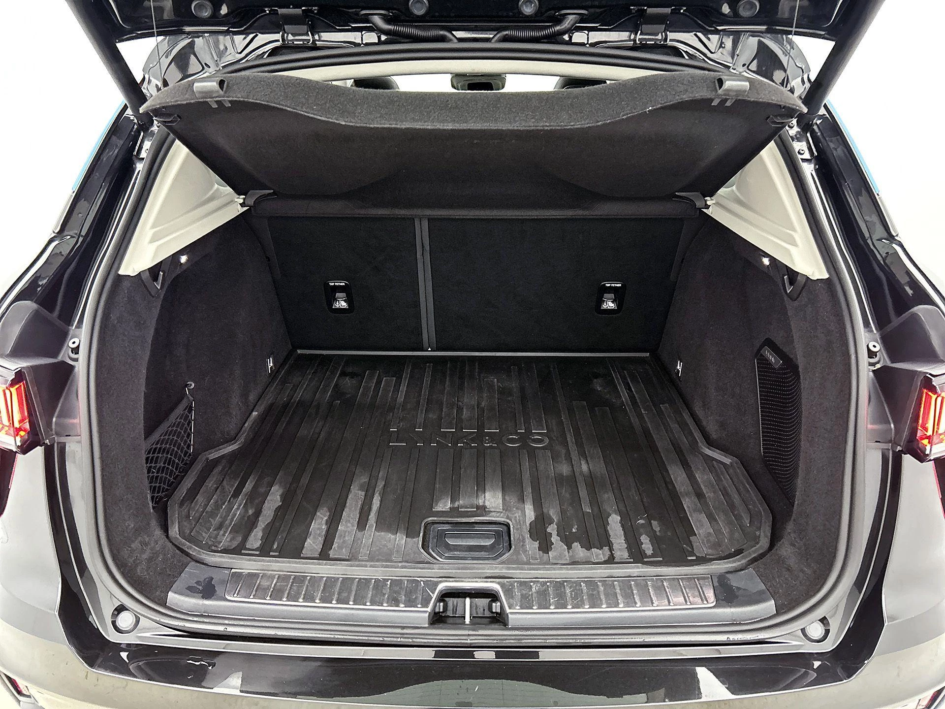 Lynk & Co-01-image-28