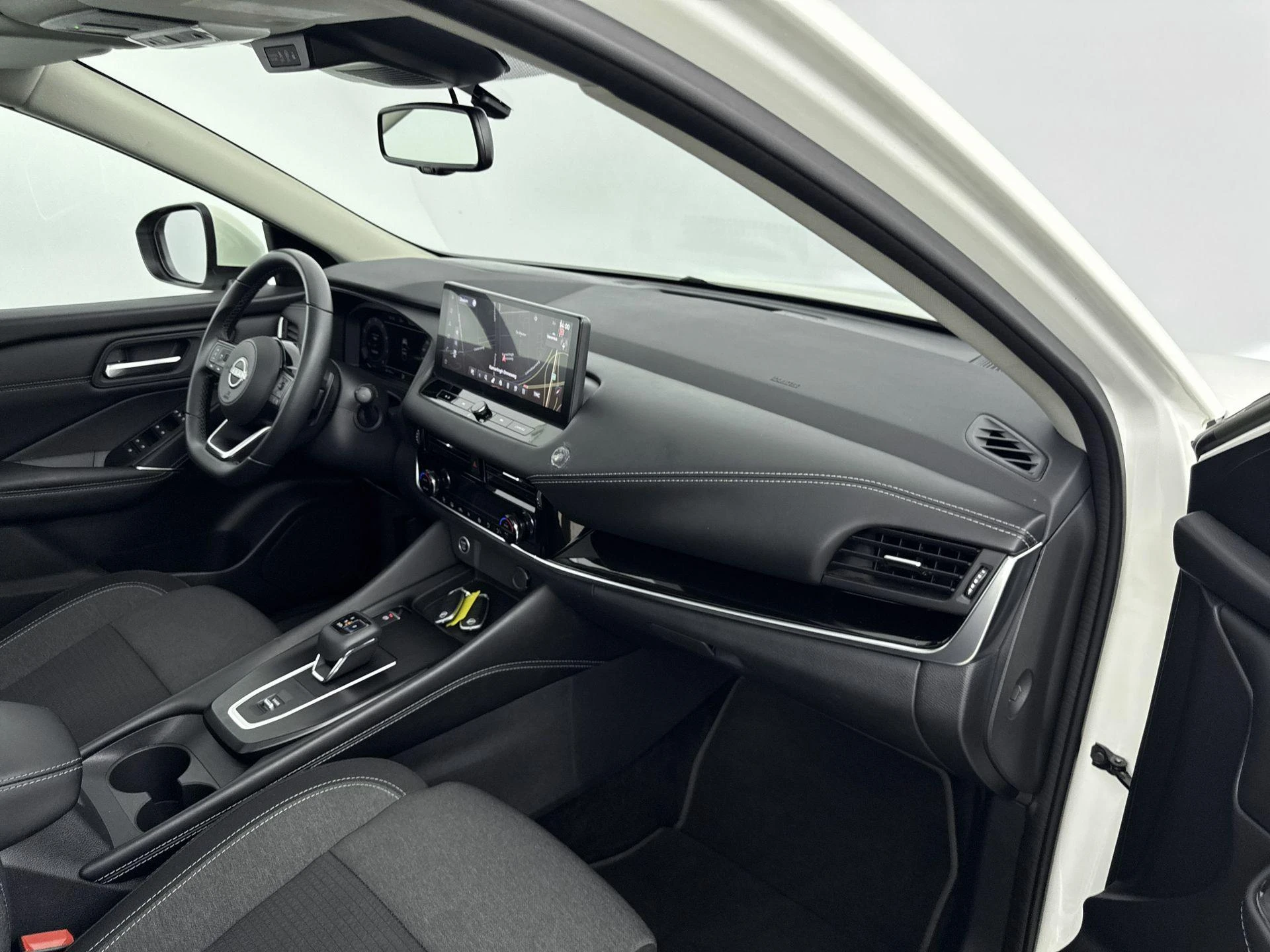 Nissan-QASHQAI-image-16