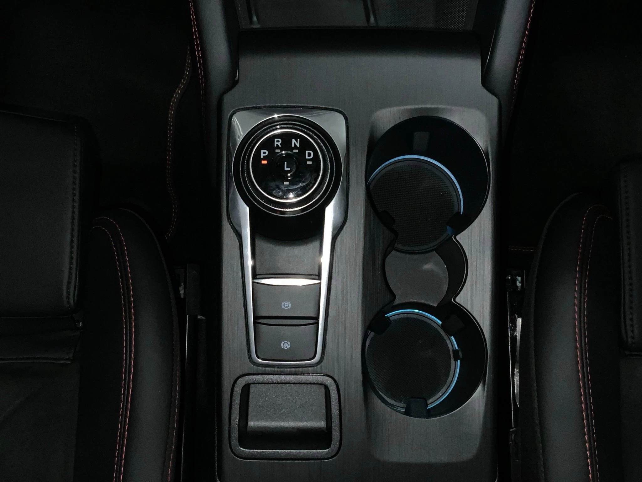 Ford Kuga ST-Line X Aut.*360GRAD*LED-MATRIX*NAVI*GRA*WINTER-PKT.