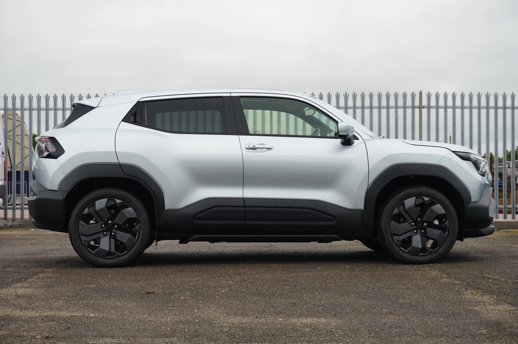 Suzuki-e Vitara-image-3