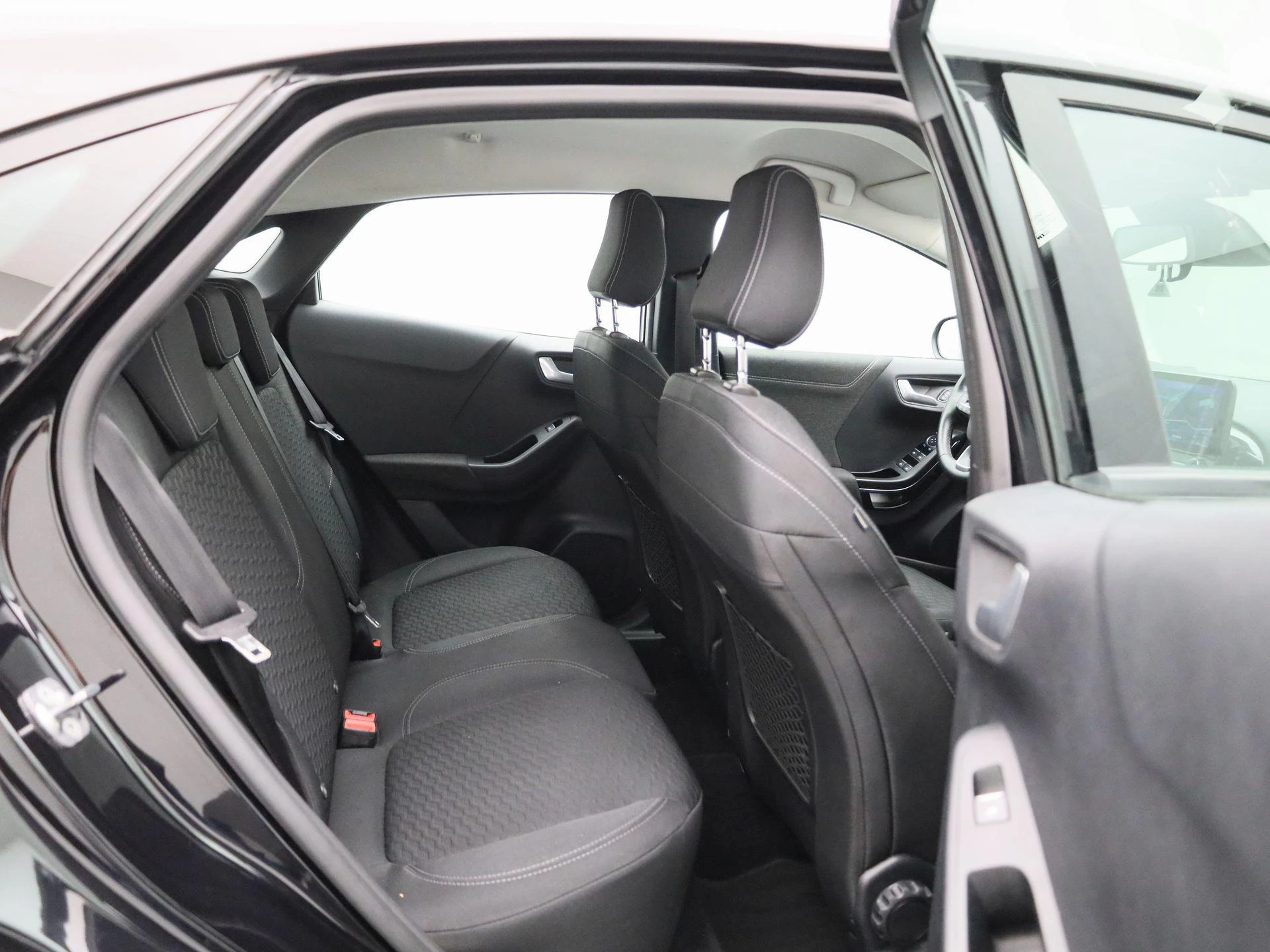 Ford-Puma-image-30