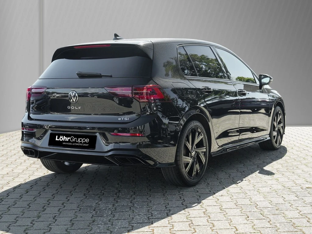 Volkswagen-Golf-image-3