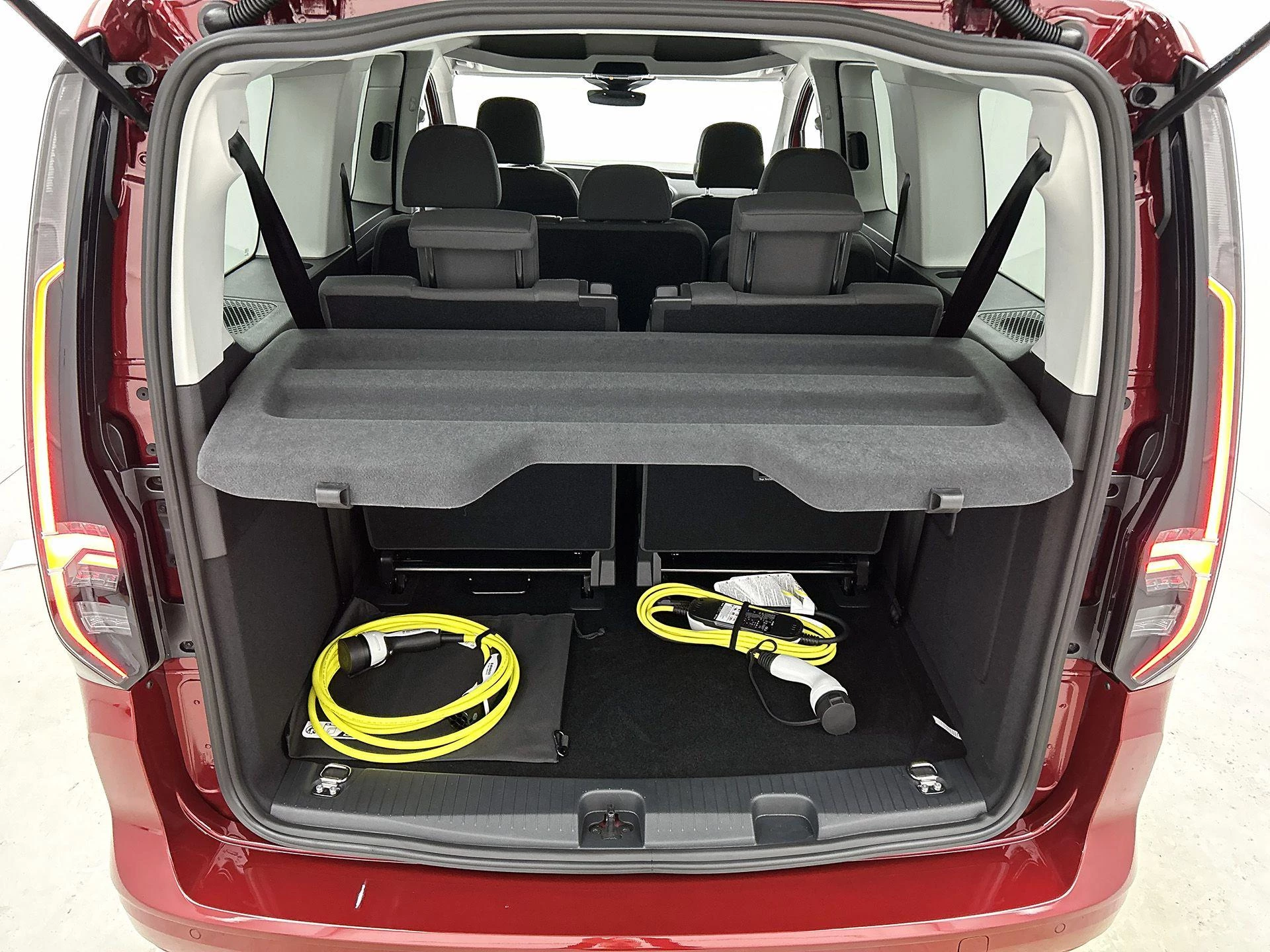 Volkswagen-Caddy-image-13