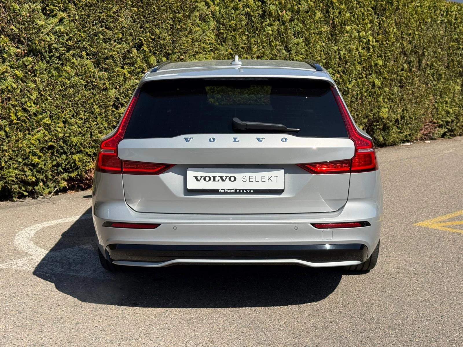 Volvo-V60-image-1