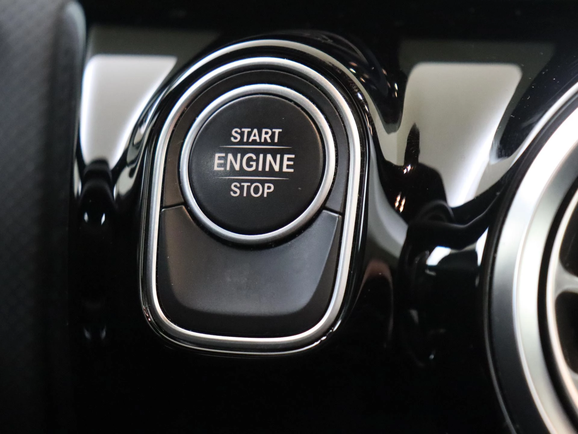 Mercedes-Benz-A-Klasse-image-22