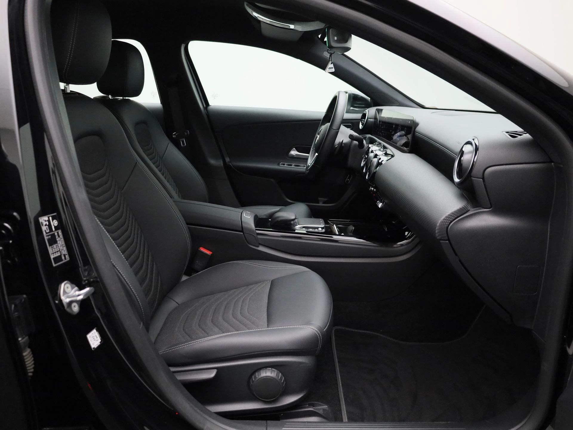 Mercedes-Benz A-Klasse A 250 e Business Solution