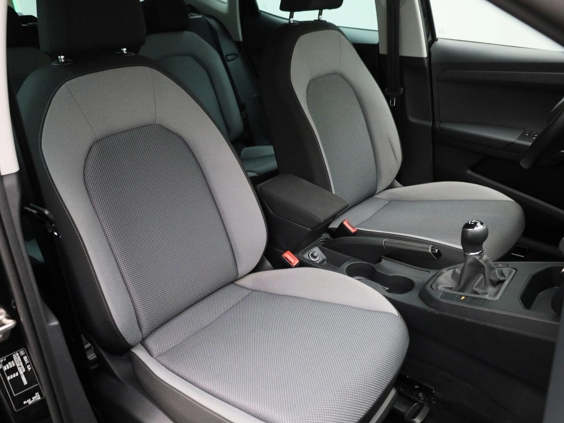SEAT-Ibiza-image-34